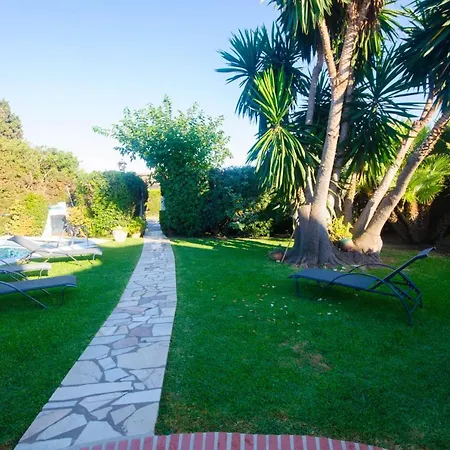 Villa Victoria- Private Swimming Pool Next To The Beach Estepona