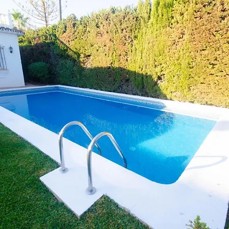 Villa Victoria- Private Swimming Pool Next To The Beach Estepona