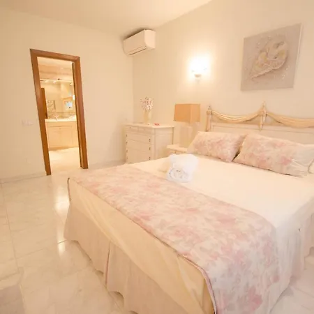 Villa Victoria- Private Swimming Pool Next To The Beach * Estepona