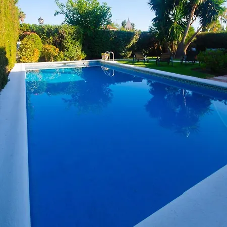 Villa Victoria- Private Swimming Pool Next To The Beach Estepona