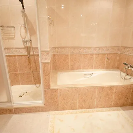 Villa Victoria- Private Swimming Pool Next To The Beach Villa Estepona