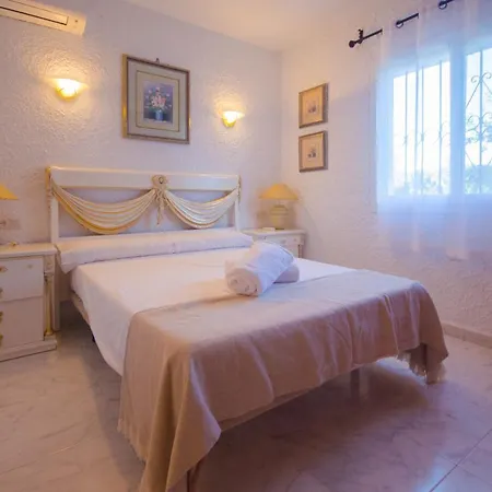 Villa Victoria- Private Swimming Pool Next To The Beach Villa Estepona
