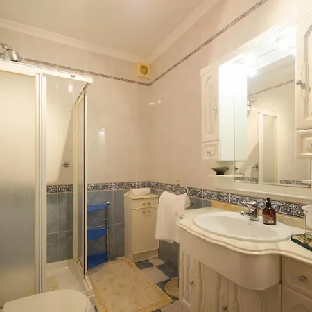 Villa Villa Victoria- Private Swimming Pool Next To The Beach Estepona